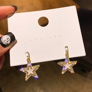  韩国气质时尚五角星2020新款网红高级感耳钉