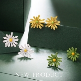 S925银针韩国小雏菊2020年新款潮气质简约花朵清新夏天网红耳钉