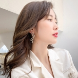S925银针韩国仙气水钻蝴蝶结时髦气质个性网红新潮耳钉