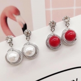 S925银针韩国新款甜美复古港风几何网红气质圆形珍珠满钻耳钉耳饰女