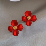S925银针韩国红色花瓣网红气质可爱小巧花朵耳钉耳饰女