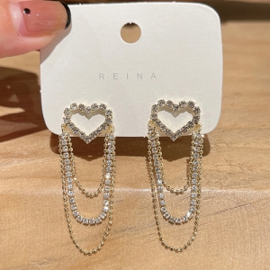 @特价韩国流苏长款镂空爱心秋冬小众高级感轻奢2021年新款潮耳钉耳饰女