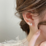 S925银针韩国珍珠耳钉女冷淡风简约女小巧防过敏轻奢小众设计耳环女