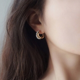 @特价韩国法式2022年新款潮珍珠小众设计感高级精致通勤耳钉耳饰