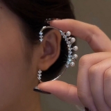 韩国2022年新款潮高级感小众设计钻石珍珠耳夹耳饰