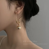 韩国2022年新款潮线条珍珠法式轻奢小众高级感气质网红耳钩耳饰