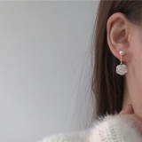 S925银针韩国超仙小山茶花珠光白色玫瑰花珍珠气质新款耳钉耳饰