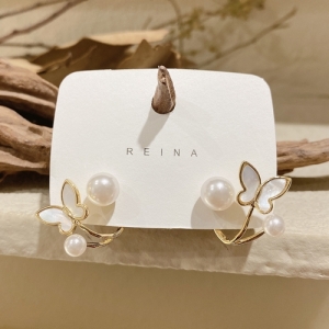 @特价韩国小众设计感珍珠蝴蝶2022年新款潮轻奢耳钉耳饰女