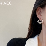 S925银针韩国心珍珠新款潮小众设计感耳钉耳饰