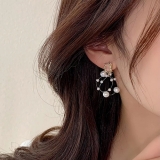 S925银针韩国小众设计感高级珍珠圈圈轻奢独特气质2022年新款潮耳钉耳饰