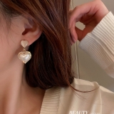 S925银针韩国镶钻珍珠爱心法式轻奢小众高级感气质优雅耳钉耳饰女