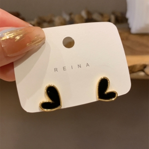 @特价韩国气质爱心设计感独特小众日常简约黑色耳钉耳饰