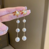  韩国长款花朵珍珠流苏时尚简约高级复古耳钉耳饰【环保】