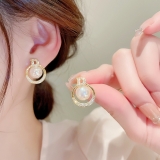 S925银针韩国东大门小众字母法式珍珠简约气质耳钉耳饰