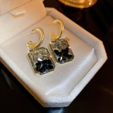  韩国镶钻水晶方形时尚优雅百搭气质高级设计感耳钉耳饰