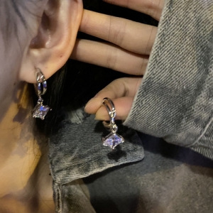 @特价韩国菱形锆石小众超闪气质轻奢高级设计感耳钉耳饰