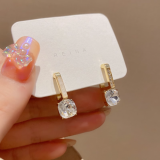 韩国不对称方形潮流气质轻奢小众个性高级设计感耳钉耳饰