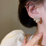 S925银针韩国蝴蝶结珍珠镶钻气质小众轻奢高级设计感耳钉耳饰