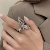 【真金电镀】韩国蝴蝶精致水晶时尚个性气质高级设计感食指开口戒指【环保】