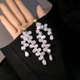 S925银针韩国轻奢巴洛克珍珠欧美冷淡风个性长款流苏高级设计感耳钉耳饰