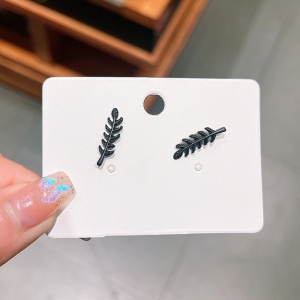 新款潮可爱甜美风创意小树叶耳钉高级感个性趣味百搭耳饰