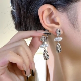 S925银针韩国简约轻奢巴洛克珍珠不规则小众复古高级设计感耳钉耳饰