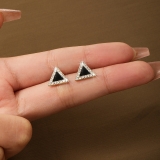 S925银针韩国简约黑色三角形轻奢小众百搭气质高级设计感耳钉耳饰