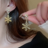 S925银针韩国简约时尚圣诞镶钻麋鹿雪花轻奢小众气质高级设计感耳钉耳饰