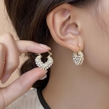 韩国高级感爱心满钻珍珠耳环女小众设计轻奢气质耳扣气质小米珠耳钉