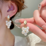 S925银针韩国珍珠葡萄串流苏小众设计时尚耳钉轻奢气质高级感耳饰