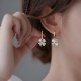 韩国夏季新款高级感时尚甜美四叶花耳扣女精致简约轻奢小众设计耳环