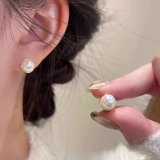 S925银针法式复古爱心珍珠耳钉轻奢小众设计感耳环2024新款耳饰女