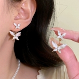 S925银针韩国新款潮小众设计感高级小巧蝴蝶耳钉女一款两戴气质耳饰