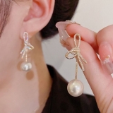 @特价新款潮蝴蝶结珍珠耳坠法式设计感高级网红耳钉耳饰品s 针耳环