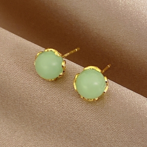 @特价迷你小巧仿和田玉耳钉女小众设计感复古法式气质冷淡风耳骨钉耳饰