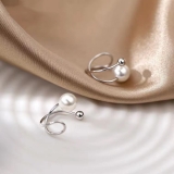 韩国金色珍珠小巧精致气质简约百搭小众高级设计感耳骨夹耳饰