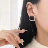 【特价品】韩国2024年新款方块耳钉个性气质百搭小众设计感高级耳饰满钻几何耳环