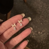 韩国精致主义蝴蝶结耳钉女夏小巧水滴设计感高级轻奢气质耳环