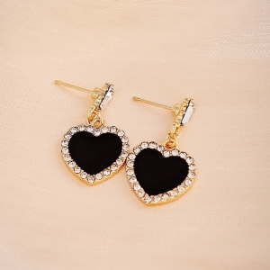 @特价韩国简约百搭爱心级感冬天耳钉女个性气质设计感小众复古耳环耳饰