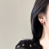韩国金属感交叉珍珠耳环高级安可拉红色耳饰轻奢小众耳坠耳钉女
