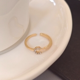 法式高级感轻奢小众设计贝壳平安扣交错镶钻戒指女时尚开口指环