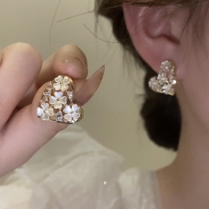 @特价韩国抖音同款锆石爱心幸运花朵贝壳耳环轻奢气质清新甜美耳钉