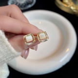 猫眼石方形耳钉2025新款潮轻奢洋气高级感气质几何耳环女