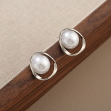 @特价韩国珍珠网红新款冷淡风不规则几何镂空耳饰耳钉女