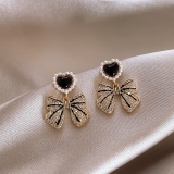 @特价韩国新款轻奢小众水钻蝴蝶结耳环女ins潮网红同款珍珠耳钉