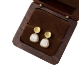 母贝方形耳环吊坠耳坠女2025新款爆款独特轻奢高级感小众耳饰耳钉