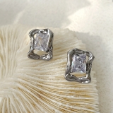 韩国轻奢小众不规则金属感锆石耳环女ins潮百搭气质几何形耳钉