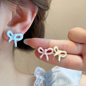可爱小巧蓝色蝴蝶结耳钉精致少女感甜美学生党高颜值耳饰厂家直销