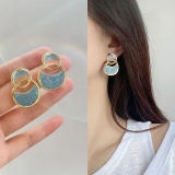 @特价  新款女夏看海蓝色出游耳环搭配高级感轻奢法式设计耳钉耳饰女