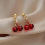 @特价2025年新款韩国可爱红色樱桃耳环简约小巧气质百搭ins风高级感耳饰